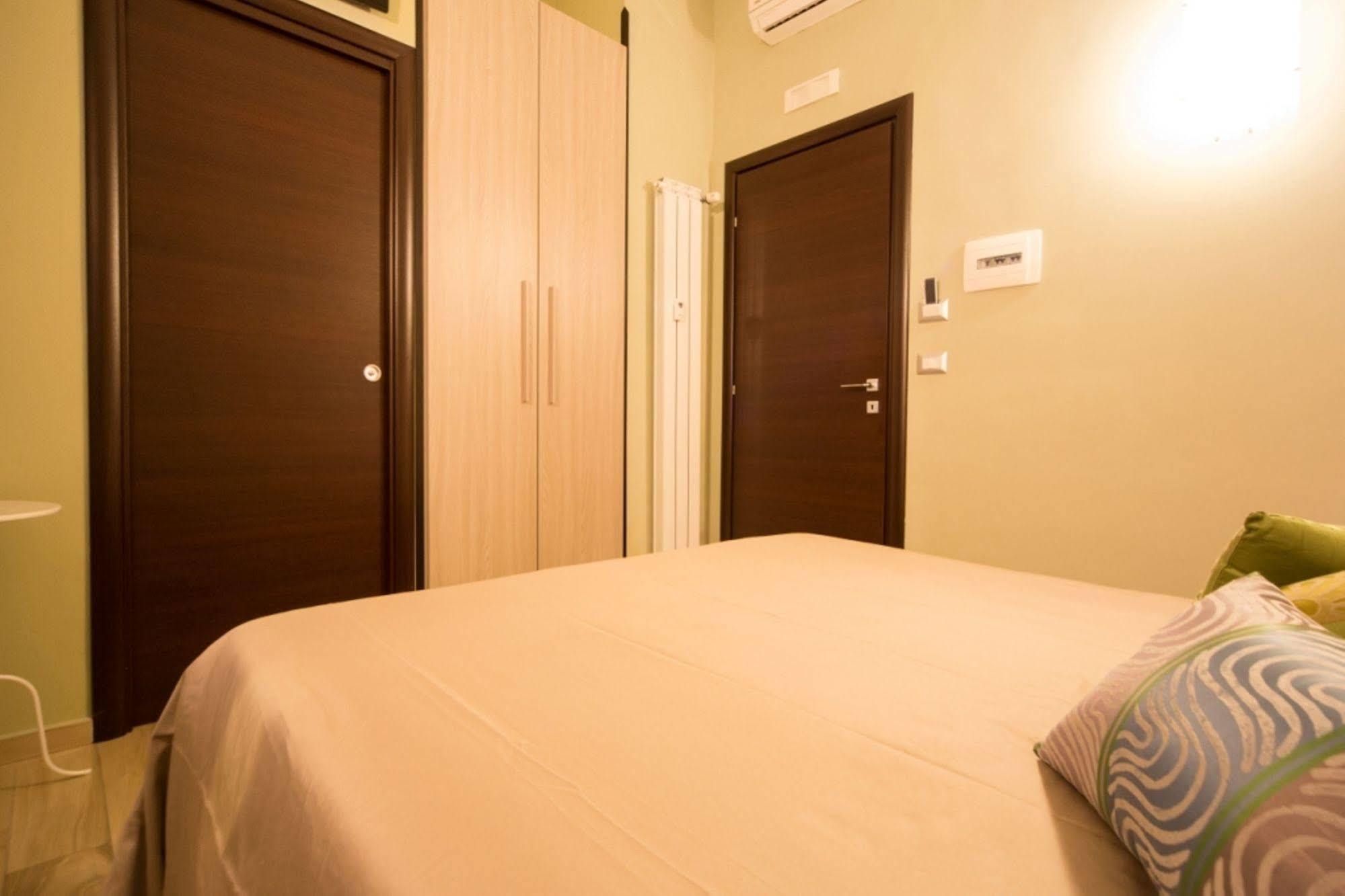 Mikale Rooms Rom Exteriör bild